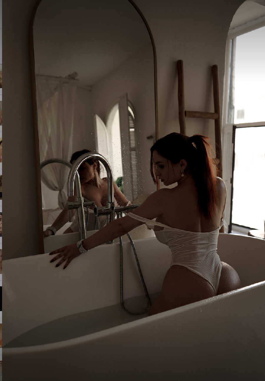 A playful frame from Miranda Faith nude — online in Dubai