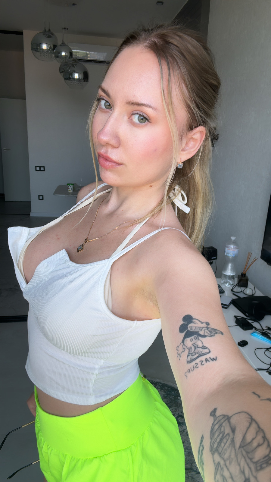 KateV in her underwear in Dubai