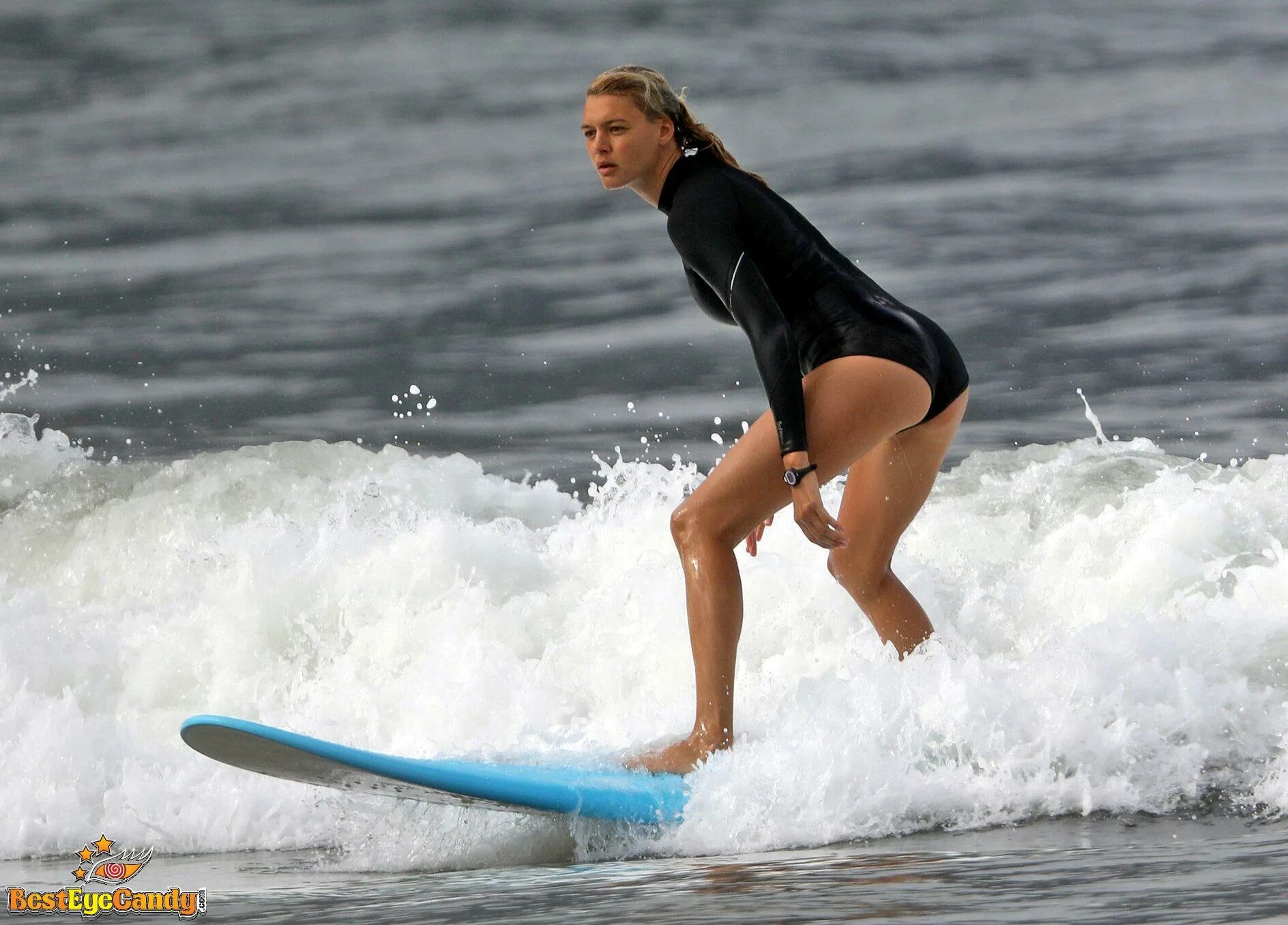 Kelly Rohrbach underwear in Dubai