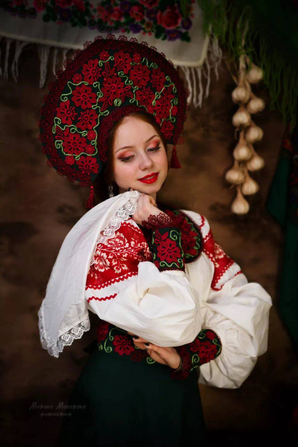 Women in Slavic costumes underwear in Dubai