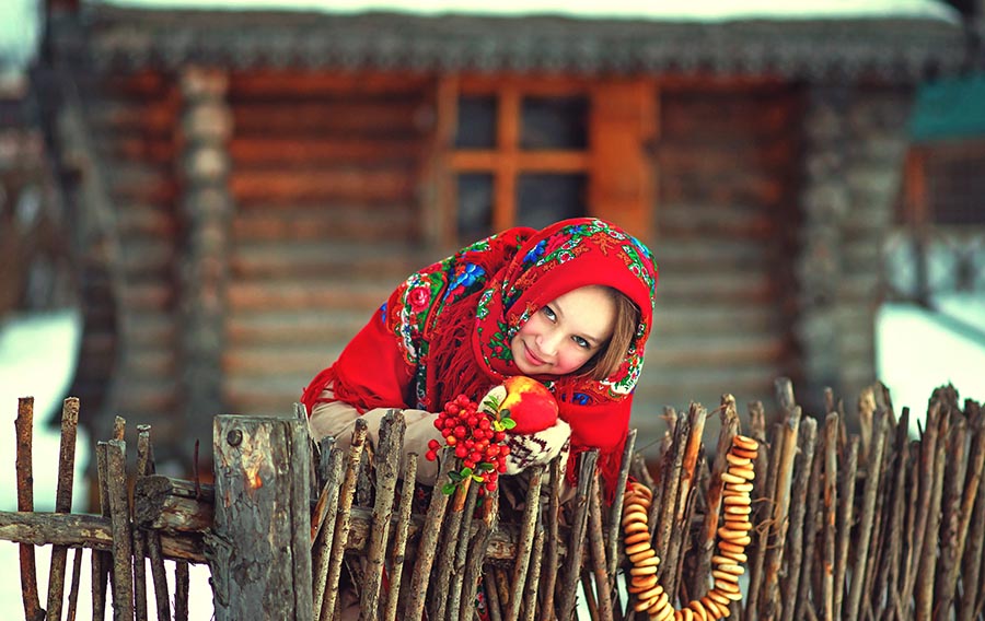 Sexy girl Women in Slavic costumes in Dubai