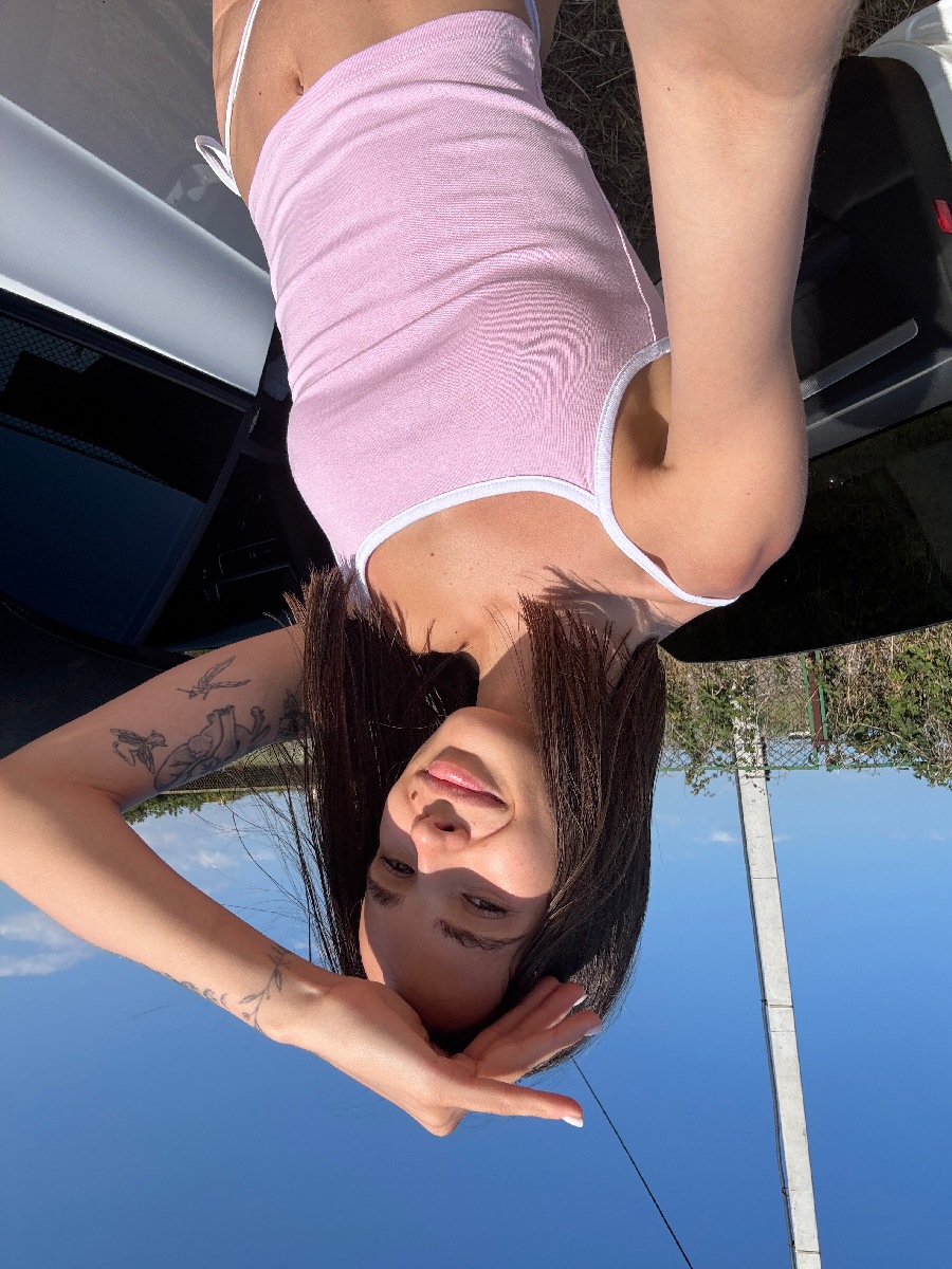 Sexy model Tina in Dubai